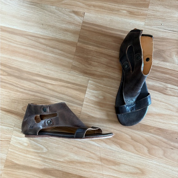 Bed Stu Shoes - Super Cute Bed Stu Soto Distressed Rustic Taupe Brown Sandals - Sz 8